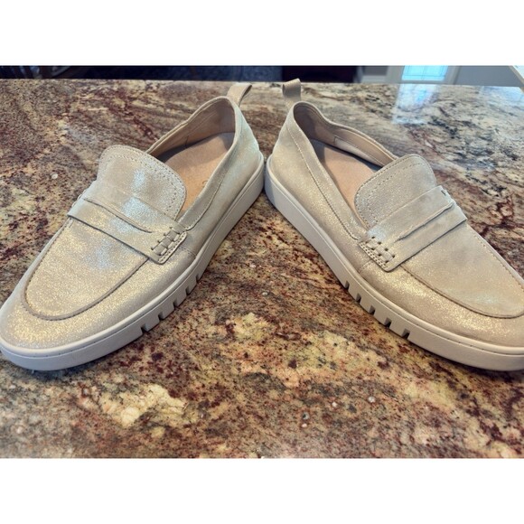 VIONIC Chantel Penny Loafer Women's 9.5 W Sand Suede Slip-On Sneaker RT$130 - Picture 11 of 12